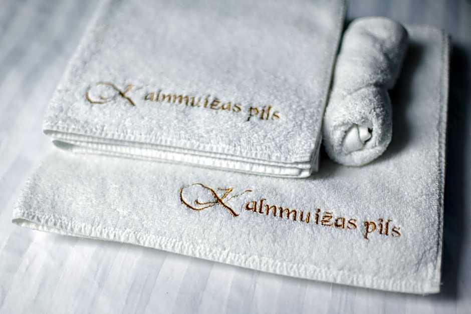 Kalnmuižas pils