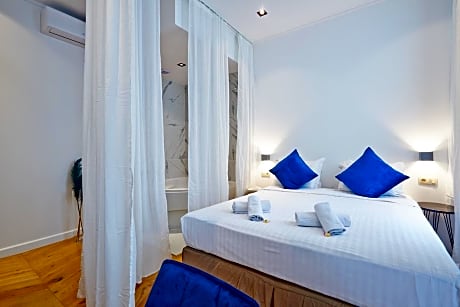 Double Room with Spa Bath