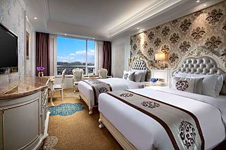 2 Twin Beds Deluxe Room Smoking