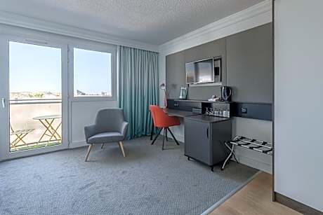Holiday Inn Calais By IHG