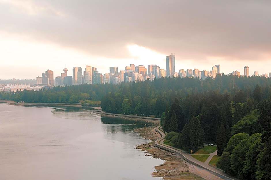 Holiday Inn & Suites Vancouver Downtown By IHG