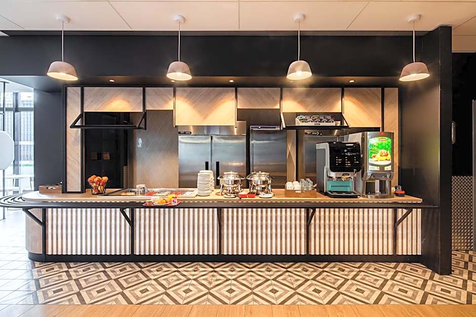B&B HOTEL Paris Porte des Lilas