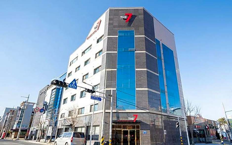 The 7 Business Hotel