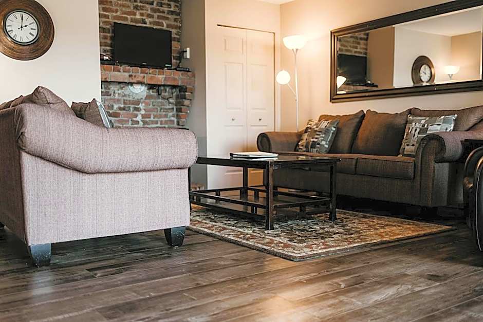 Page's Inn on Silva Bay