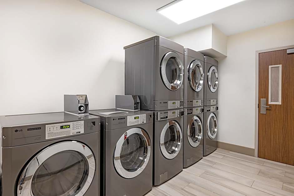 Holiday Inn Express & Suites - Lincoln Downtown By IHG