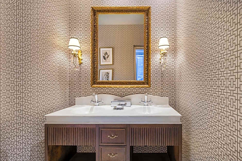 AC Hotel Palacio del Retiro Autograph Collection