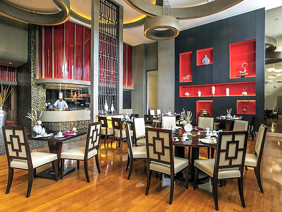 Novotel Yangon Max