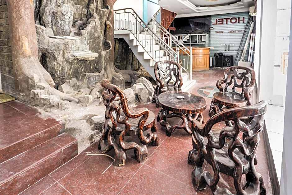 Hotel O Solo Baru Homestay Syariah