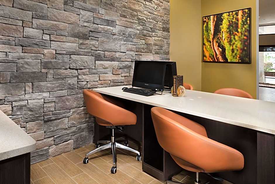 DoubleTree by Hilton Lawrence