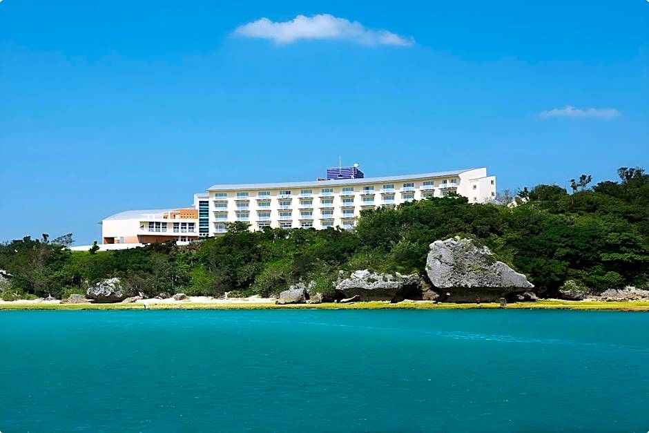 Marine Piazza Okinawa