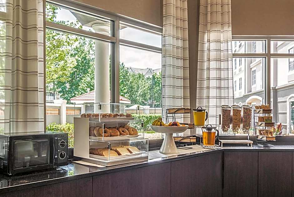 La Quinta Inn & Suites by Wyndham Atlanta Perimeter Medical Center