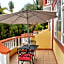 Reef Holiday Apartments