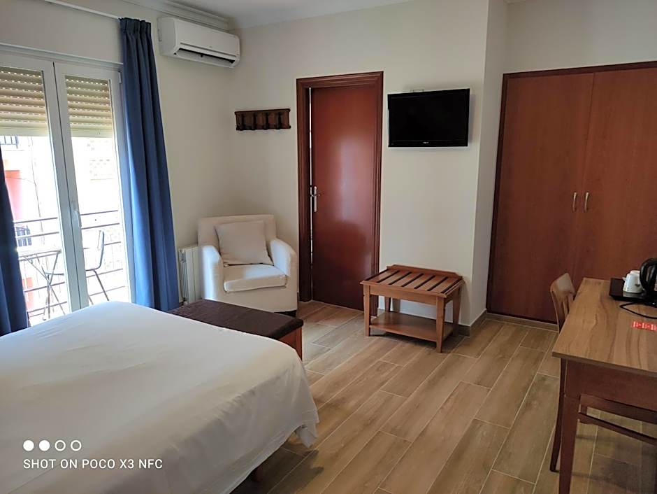 Foto 1 daripada 22 — 1 Double Bed or 2 Beds, Balcony