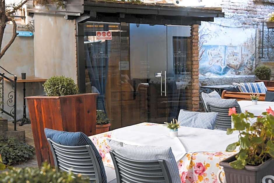 Garni Hotel Le Petit Piaf