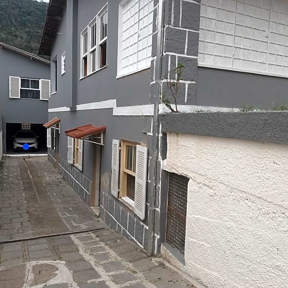 Pousada Marduk Banheiro privativo em todas as suites excelente localização tudo básico local ideal para hóspedes que não são exigentes "Não reembolsável"