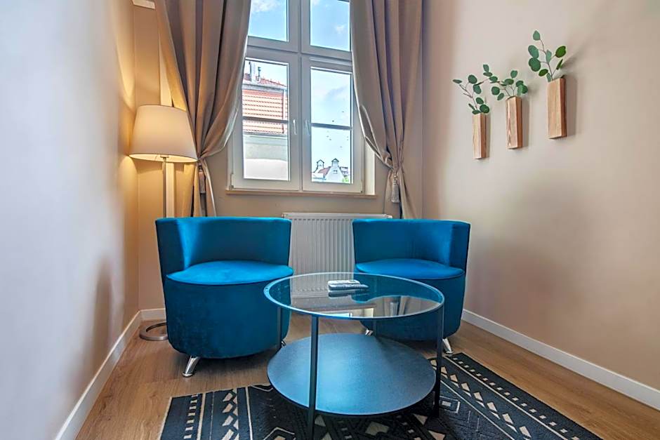 Black Swan House, Old Town