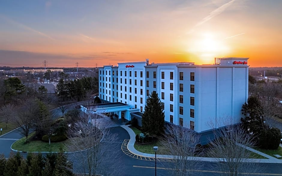 Hampton Inn By Hilton Long Island - Brookhaven