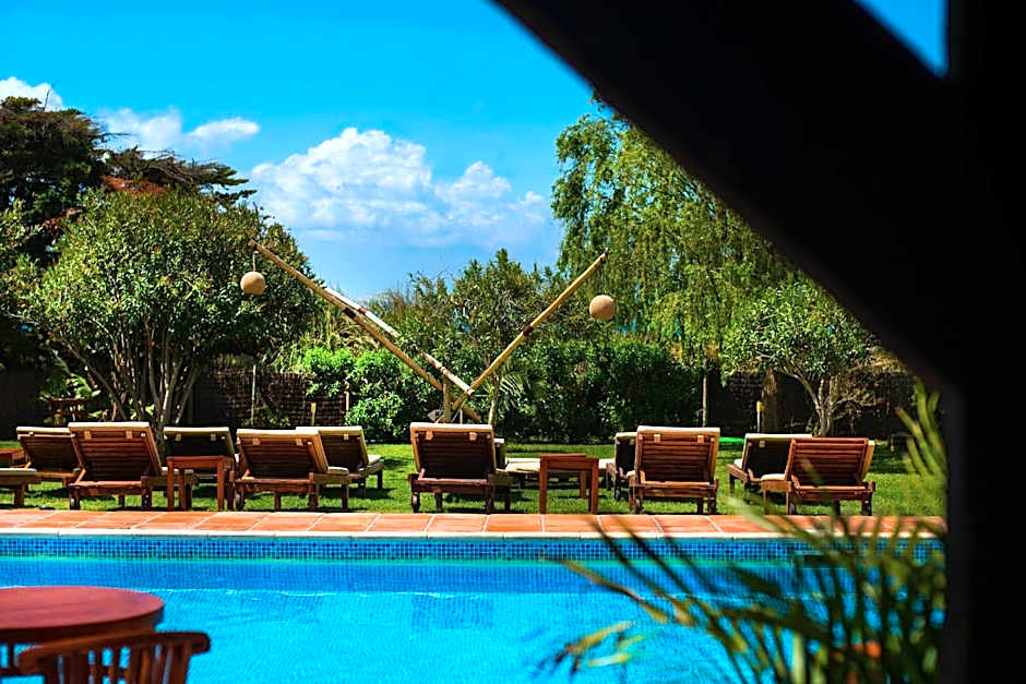 Chillout Hotel Tres Mares