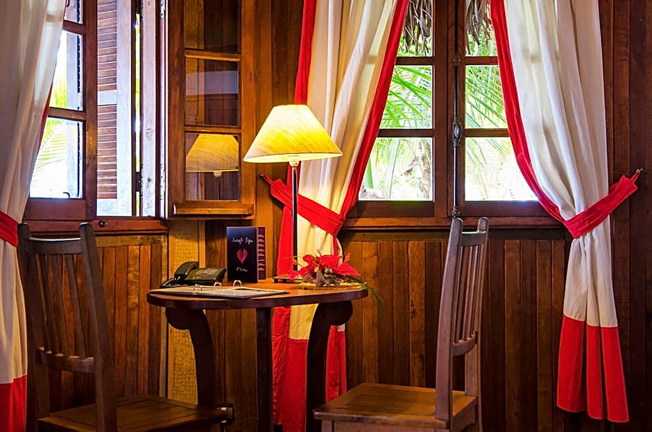 Princesse Bora Lodge & Spa
