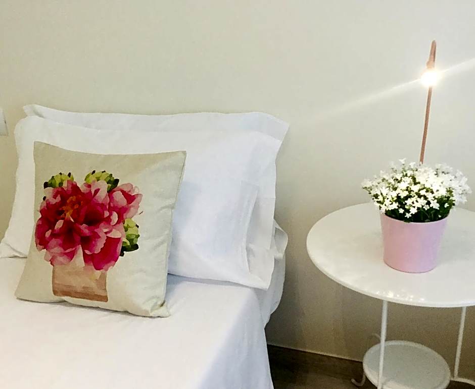 Flowers Sweet Rooms B&B