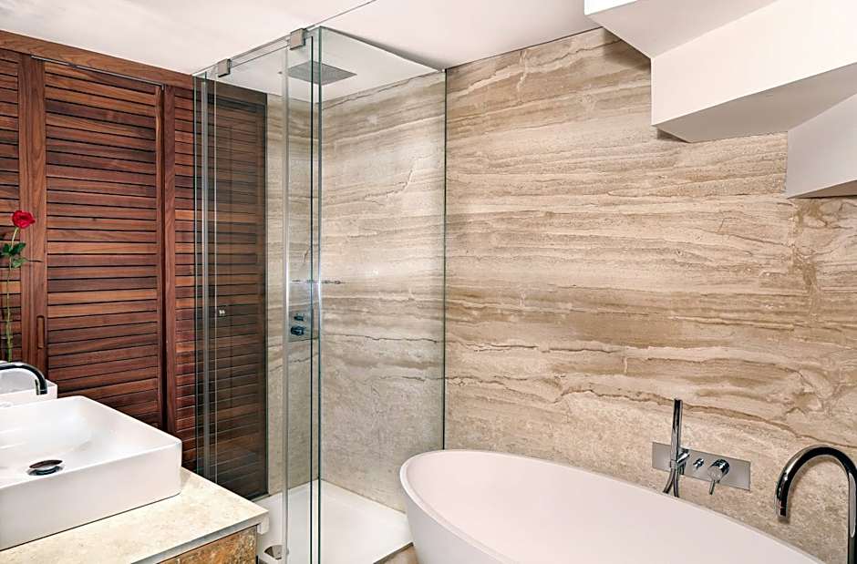 Claris Hotel & Spa GL, a Small Luxury Hotel of the World