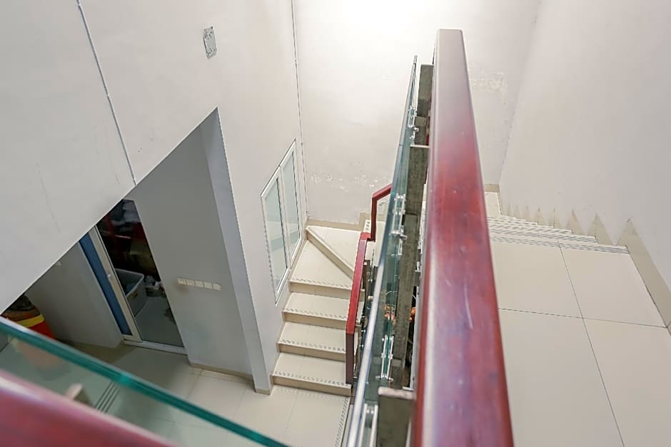 RedDoorz @ Jamin Ginting Medan