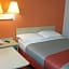 Travelodge by Wyndham Pompano Beach