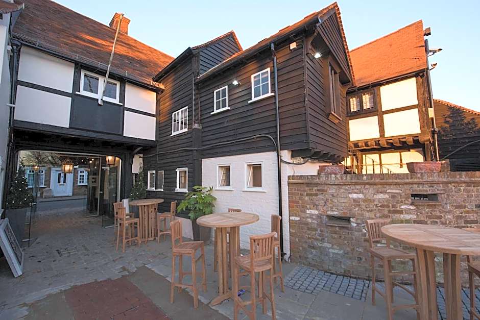 The Ostrich Inn Colnbrook London Heathrow