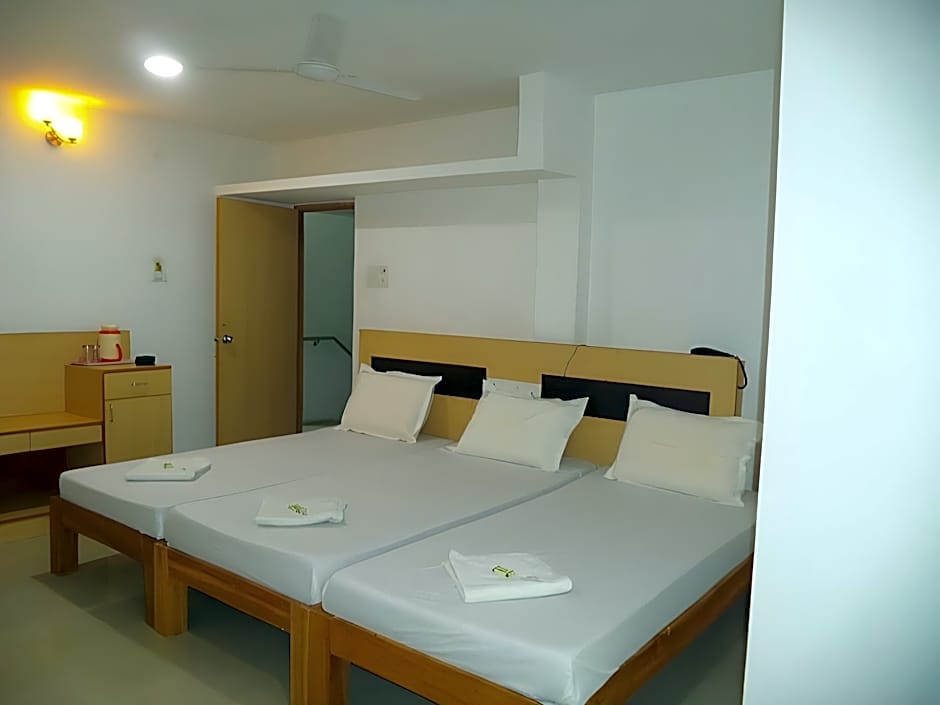 Samrat Guest House – Chennai, IL