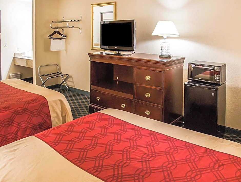 Econo Lodge Cedar Rapids South