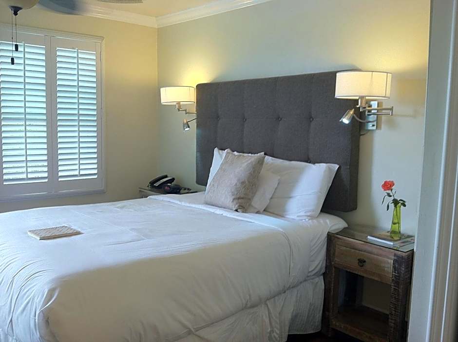 Beach Bungalow Inn And Suites