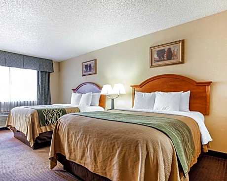 Queen Room with Two Queen Beds - Non-Smoking