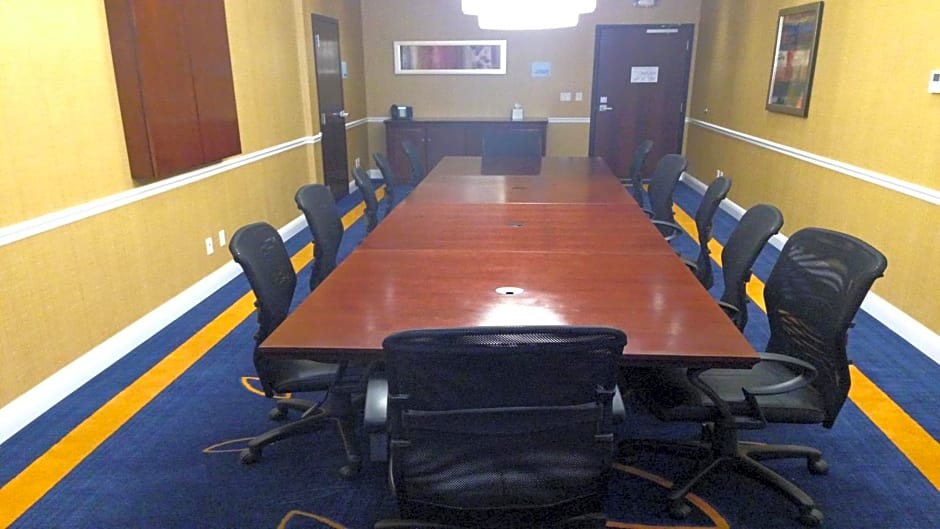 Holiday Inn Express and Suites Columbia University Area By IHG