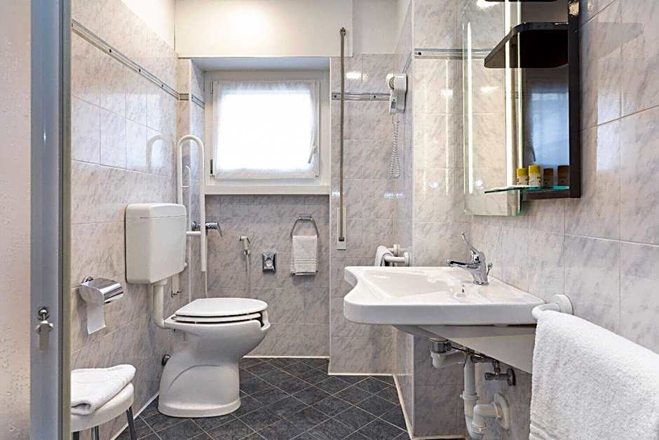 B&B Hotel Como City Center