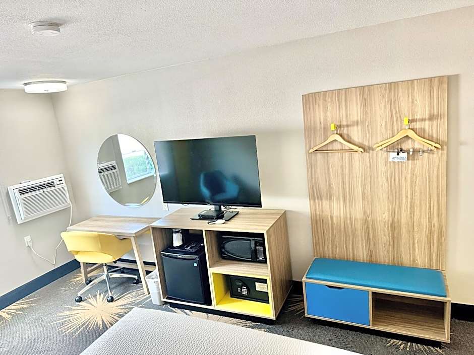 Days Inn by Wyndham Williams