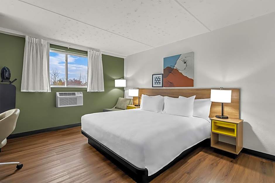 Spark by Hilton Portland Airport Maine Mall