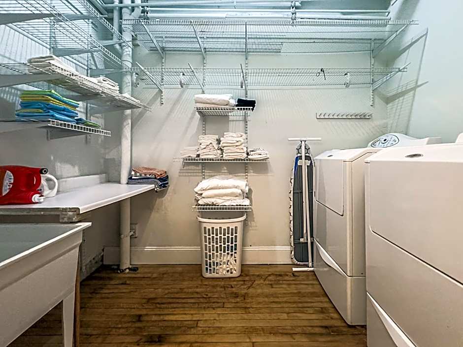 The Historic Lyric Presidential Suite