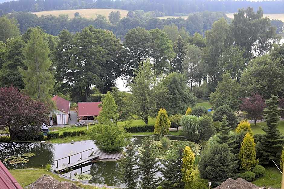 Ubytování Hanka v pokoji s bakónem C408