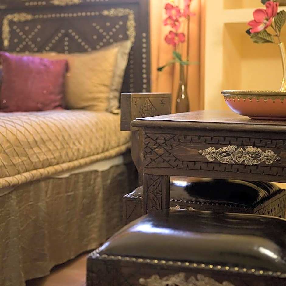Hotel Villa Oriental & Restaurant                                               