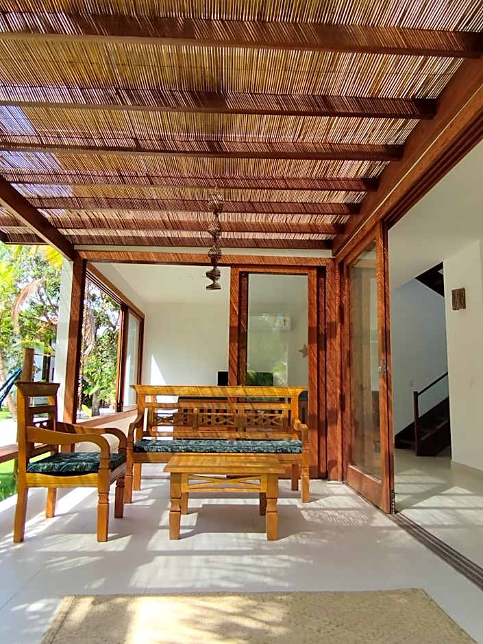 Kíria's Village Beach House