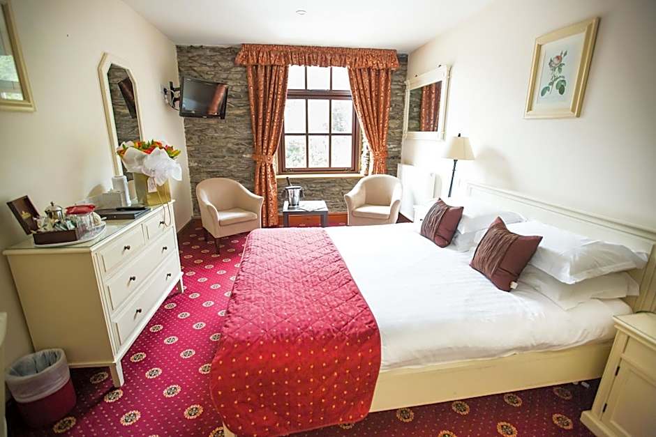 Whitewater Hotel & Spa