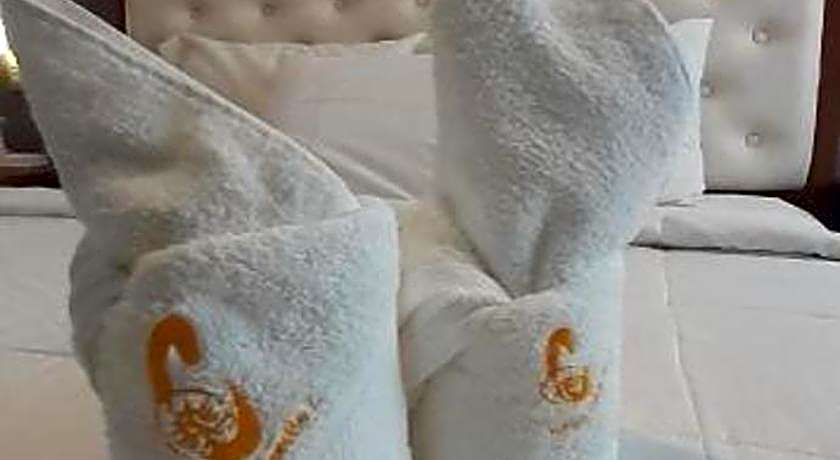 Hotel Camila 2