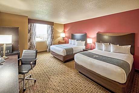 2 Queen Beds, Deluxe Room, Non-Smoking