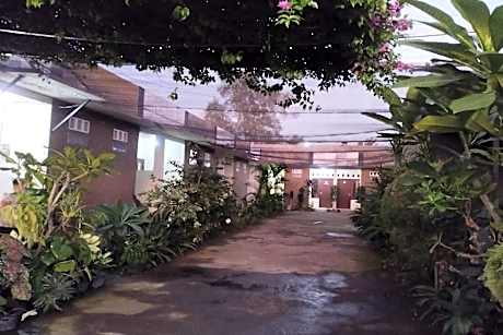 Hotel O Penginapan Melati Tanjung Near Kantor Pengamat Pengairan Tanjung