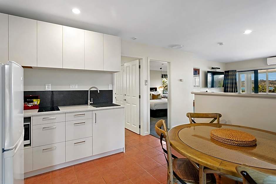 Baycrest Thermal Lodge