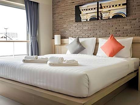 Standard Room (Accessible by stairs) - Non-Smoking