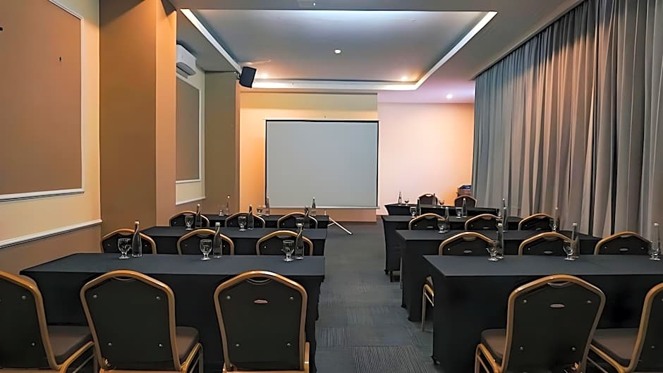 THE RIVAVI LEGIAN