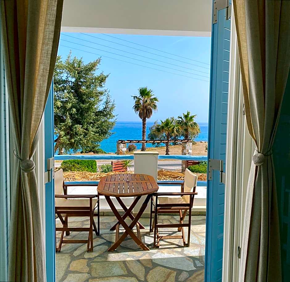 Agnadi Syros Beachfront Studios & Rooms