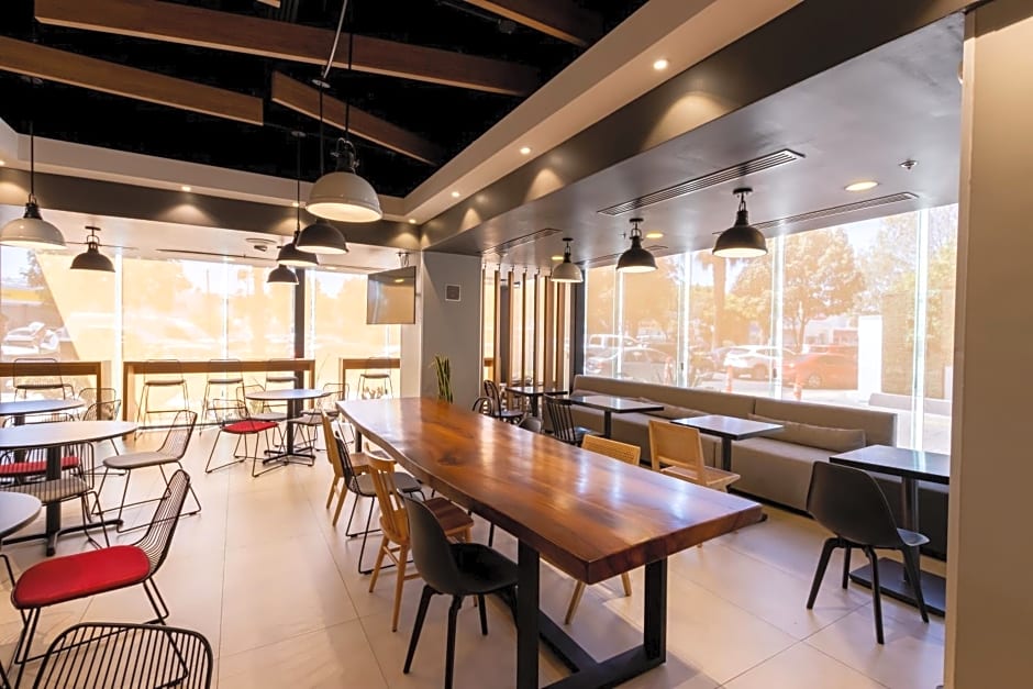 ibis Tijuana