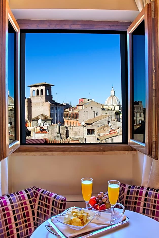 Navona Palace Luxury Inn